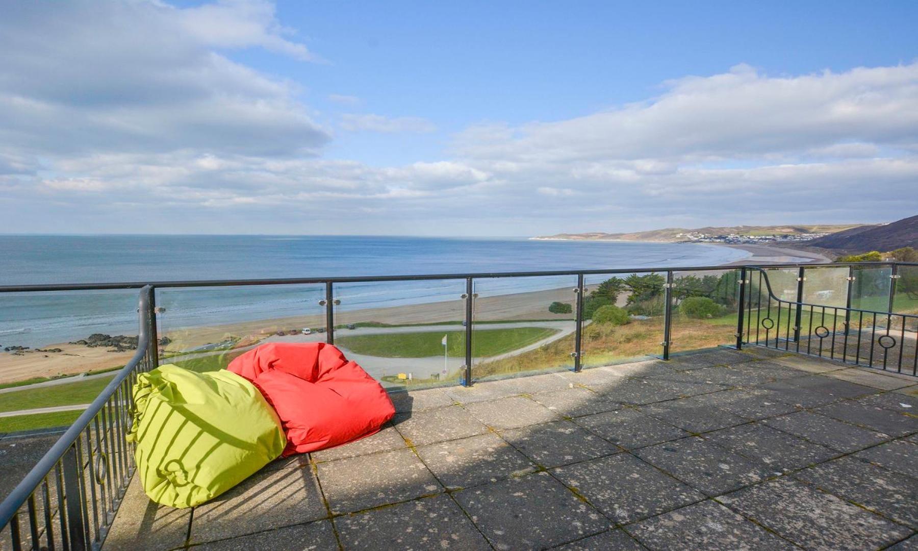 Appartement Clifton Court Apt 16 With Indoor Heated Pool & Sea Views à Croyde Extérieur photo